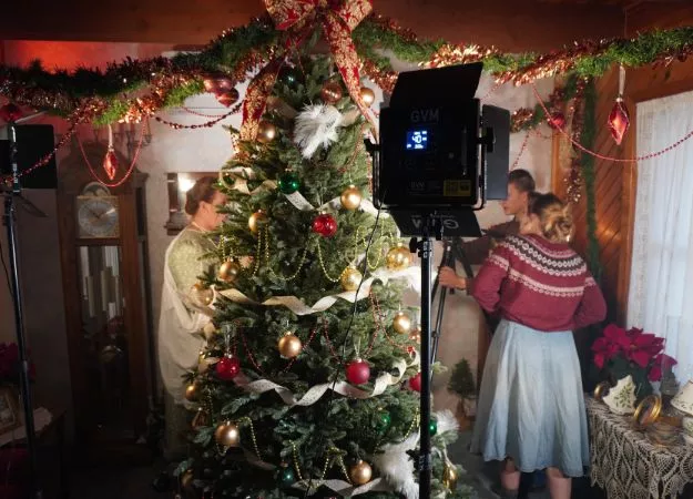 A Home For Christmas BHTS 01